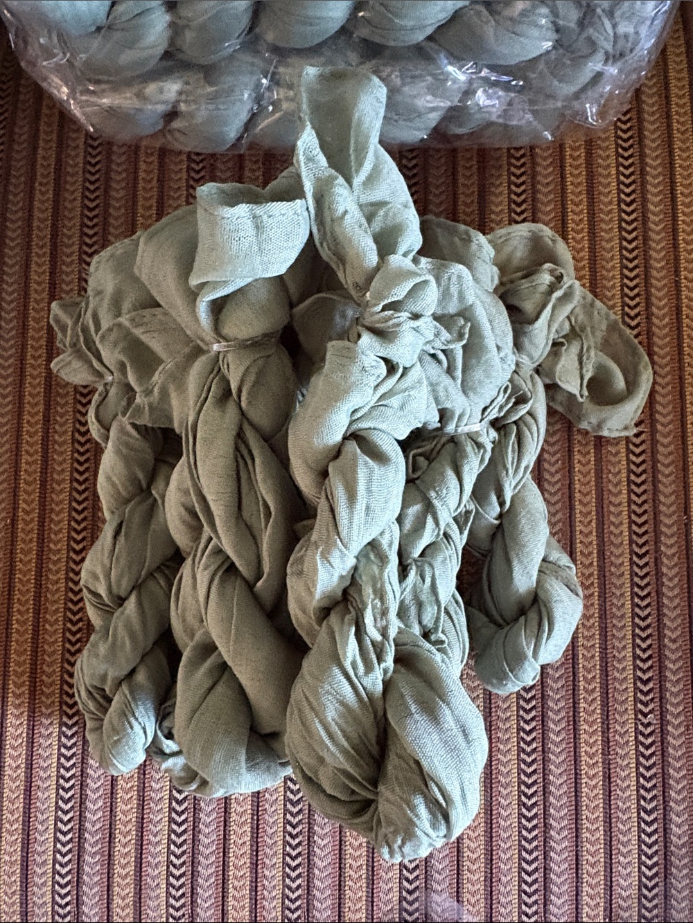 Sage green table runners with napkins set set of 10 runners and 8 napkins - Picture 2 of 3